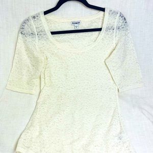 EXPRESS Scoop Neck Lace Top with Elbow Sleeves SIZE M USED